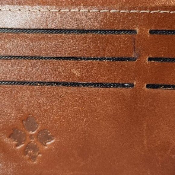Patricia Nash Bifold Leather Wallet in tan/brown - Picture 6 of 8